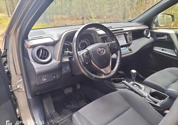 Toyota RAV4 cena 89000 przebieg: 137000, rok produkcji 2017 z Skierniewice małe 46